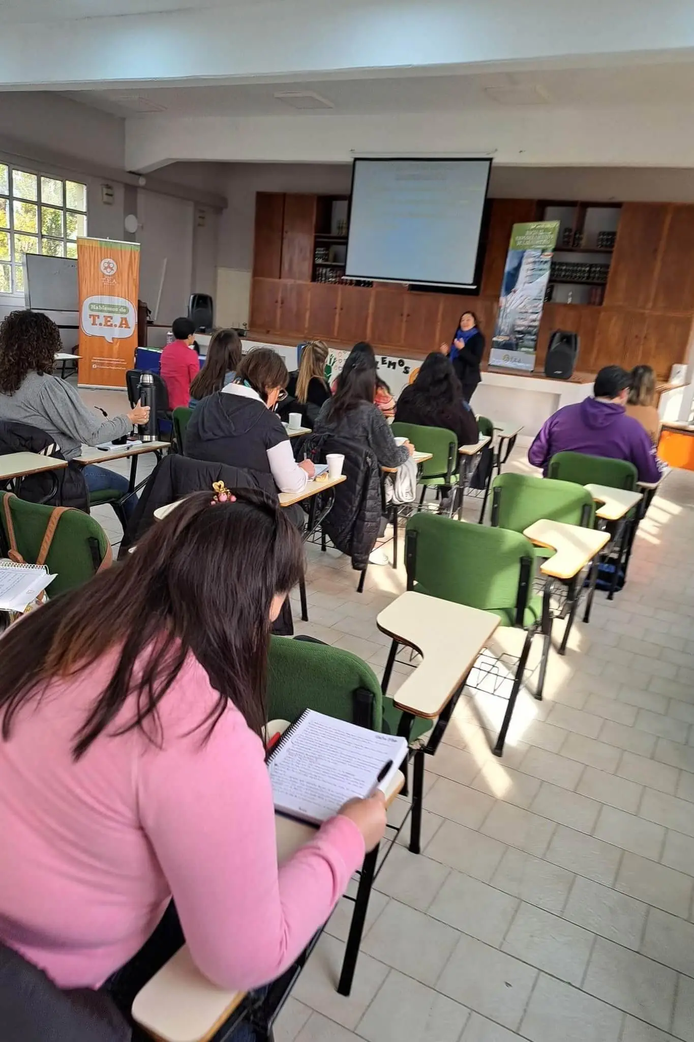 Taller Teórico Práctico ''Hacia el Empoderamiento de las Familias.'' Fundación TEA Santa Cruz